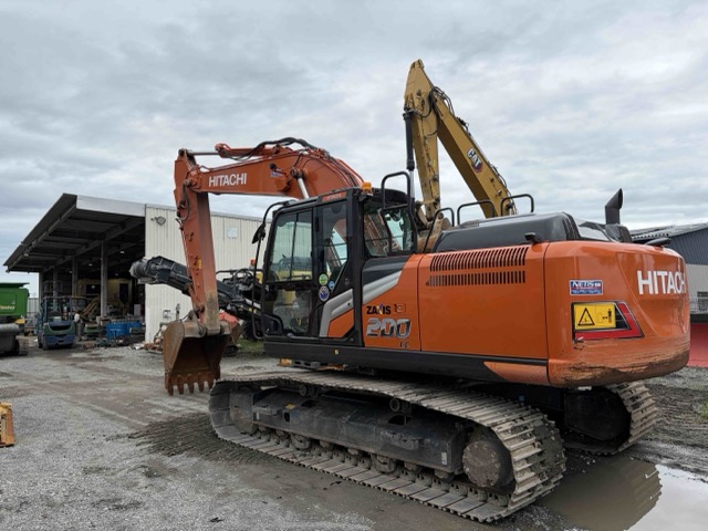 HITACHI ZX200LC-7 ★ Excavator ★ 800G, Arm Crane, A/C