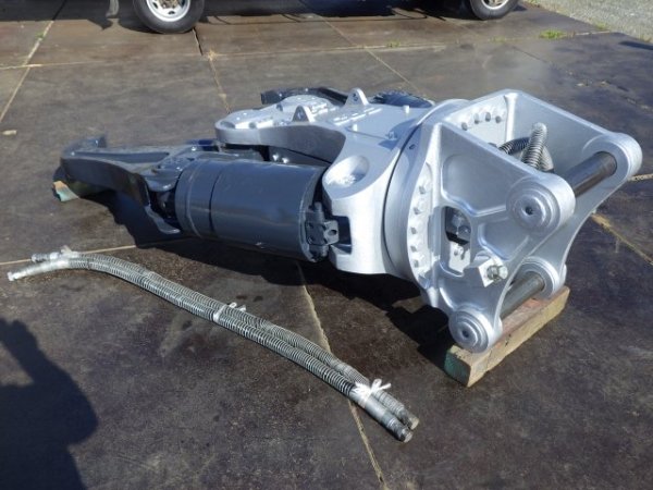 FURUKAWA VX235 ★ Parts & Attachment ★ Primary Crusher, for 0.7m3, w/Hoses - изображение 2