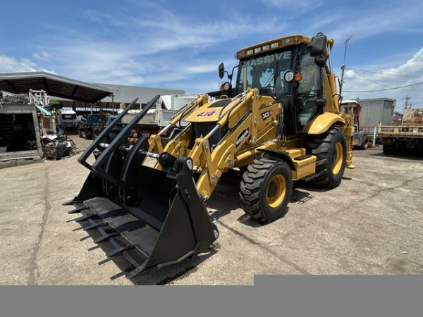 MASSIVE 3CX ★ Loader(Crawled/Wheeled) ★ Backhoe loader, CAB, Piping, Slide Arm, A/C, w/Breaker - Image 1